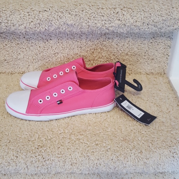 NWT TOMMY HILFIGER hot pink slip on sneakers 4M - Picture 2 of 2
